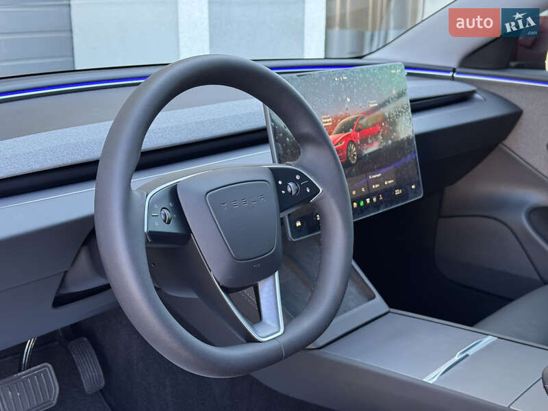 Седан Tesla Model 3 2024 в Виннице