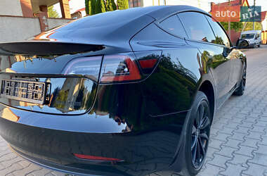 Седан Tesla Model 3 2019 в 