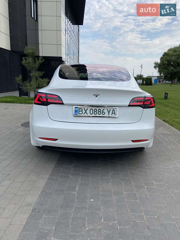 Седан Tesla Model 3 2018 в Хмельницком