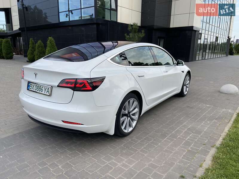 Седан Tesla Model 3 2018 в Хмельницком
