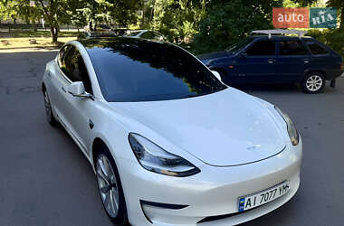 Седан Tesla Model 3 2019 в 