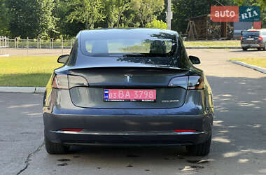 Седан Tesla Model 3 2019 в 