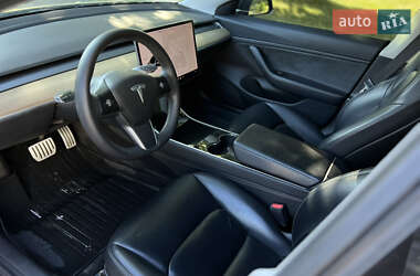 Седан Tesla Model 3 2019 в 