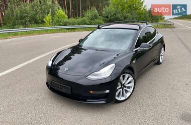 Седан Tesla Model 3 2018 в Ковелі