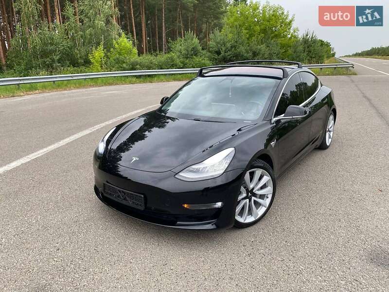 Tesla Model 3 2018