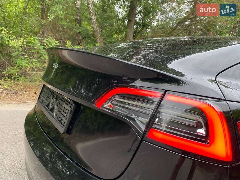 Седан Tesla Model 3 2018 в Ковеле