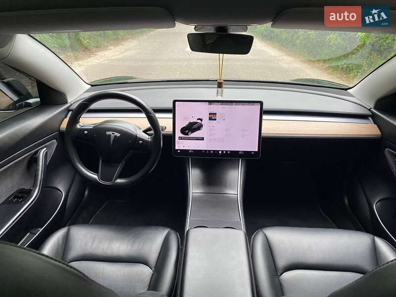 Седан Tesla Model 3 2018 в Ковеле