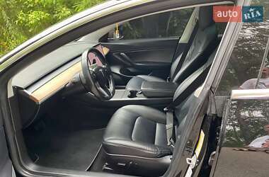 Седан Tesla Model 3 2018 в 