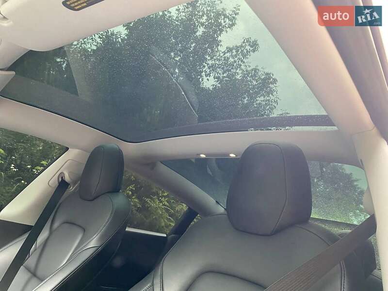Седан Tesla Model 3 2018 в Ковеле