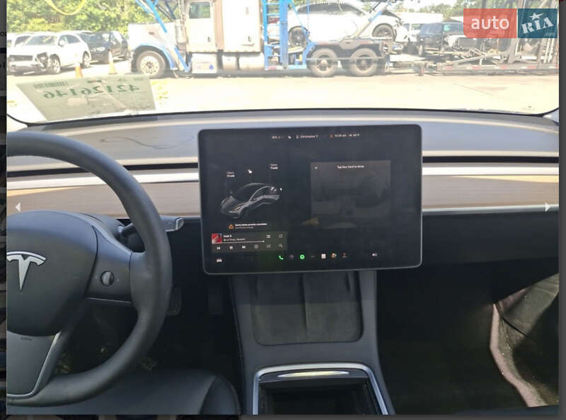 Седан Tesla Model 3 2021 в Киеве
