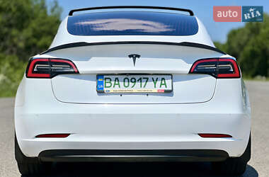 Седан Tesla Model 3 2018 в 