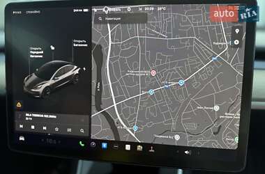 Седан Tesla Model 3 2019 в 