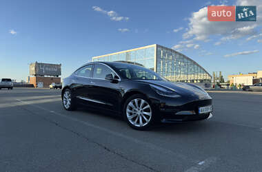 Tesla Model 3 2019