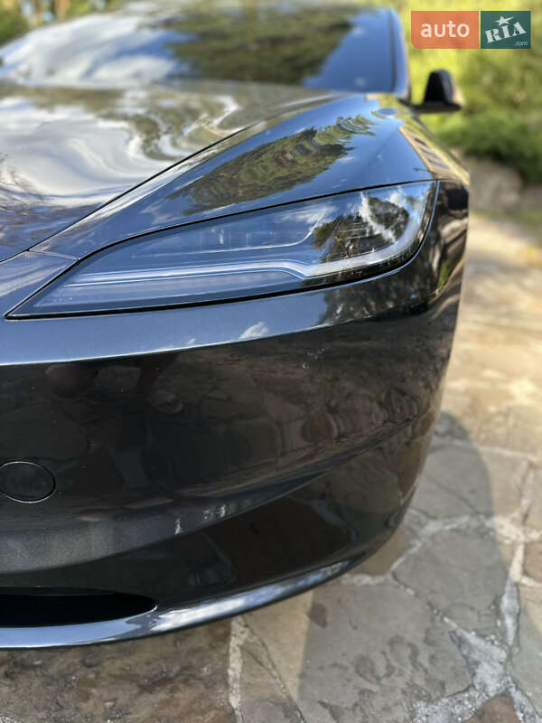 Седан Tesla Model 3 2024 в Харькове