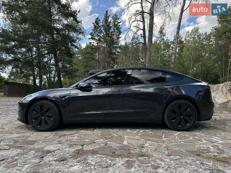 Седан Tesla Model 3 2024 в Харькове