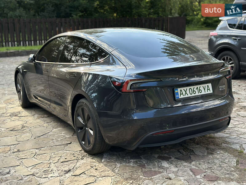 Седан Tesla Model 3 2024 в Харькове