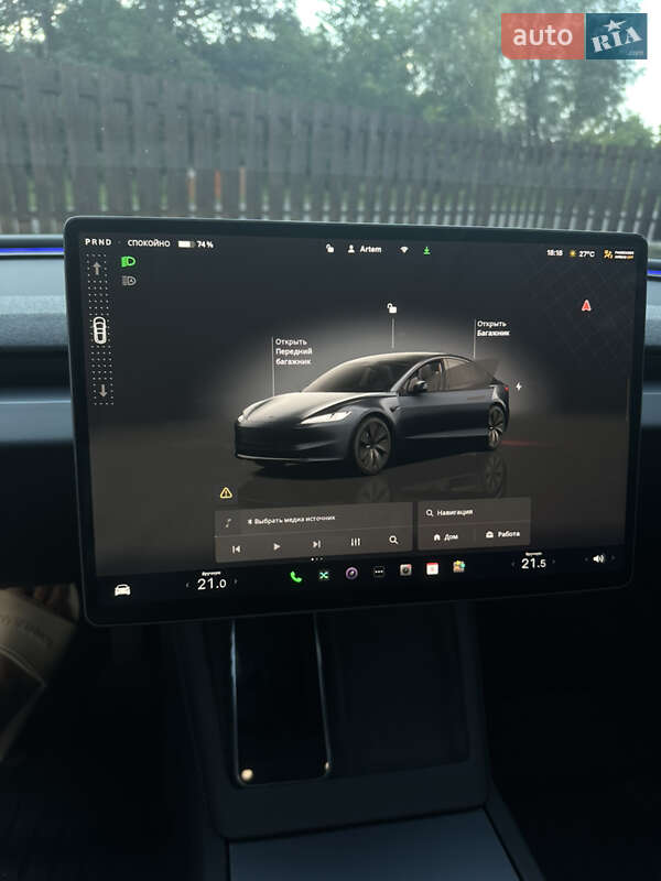 Седан Tesla Model 3 2024 в Харькове