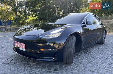 Седан Tesla Model 3 2018 в 