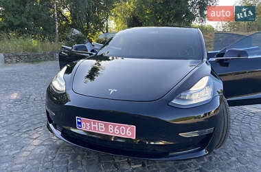 Седан Tesla Model 3 2018 в 