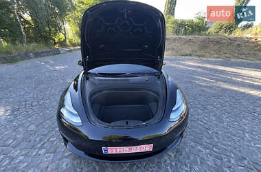 Седан Tesla Model 3 2018 в 