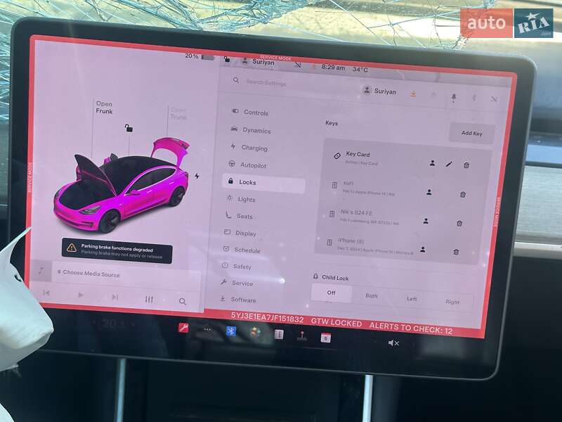 Седан Tesla Model 3 2018 в Ровно