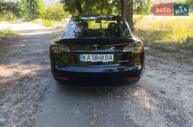 Седан Tesla Model 3 2019 в 