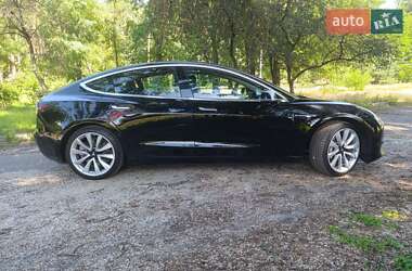 Седан Tesla Model 3 2019 в 