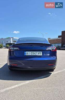 Седан Tesla Model 3 2020 в 