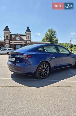 Седан Tesla Model 3 2020 в 