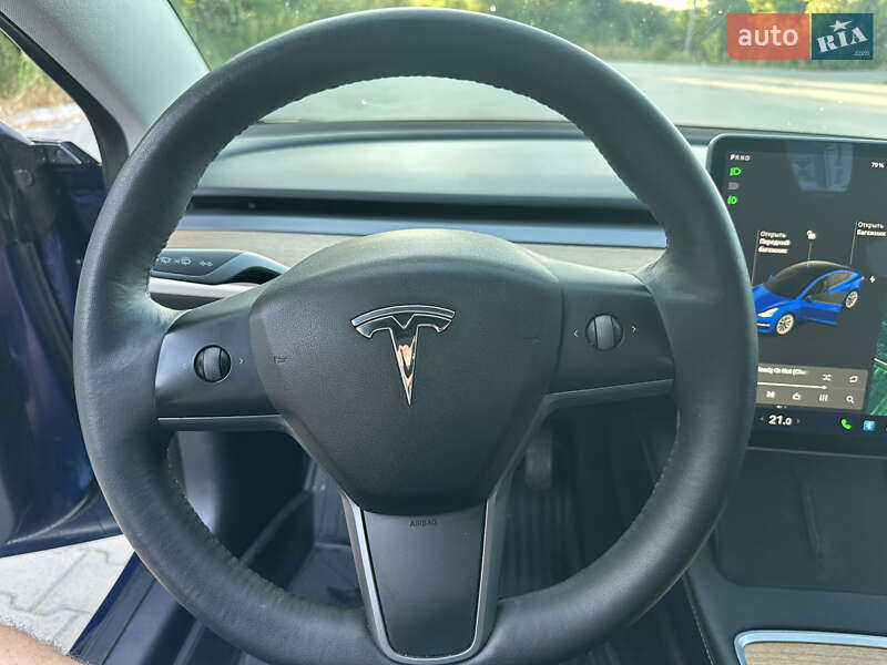 Седан Tesla Model 3 2021 в Теребовлі