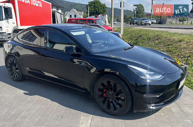 Седан Tesla Model 3 2022 в Ивано-Франковске