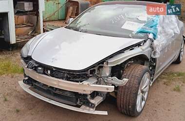 Седан Tesla Model 3 2018 в 