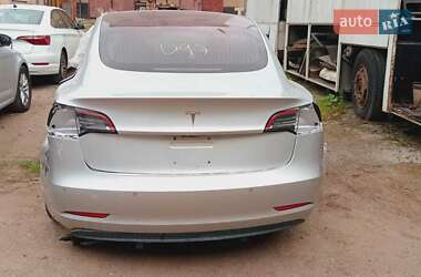 Седан Tesla Model 3 2018 в 