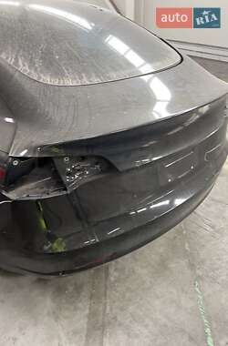 Седан Tesla Model 3 2018 в 
