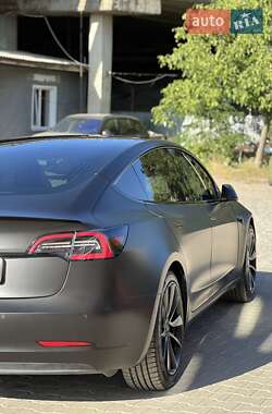 Седан Tesla Model 3 2020 в 