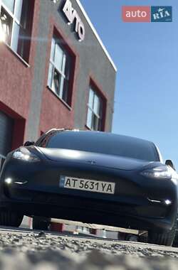 Седан Tesla Model 3 2020 в 