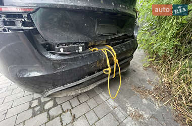 Седан Tesla Model 3 2024 в 