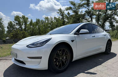 Tesla Model 3 2020 Tesla Model 3 2020
