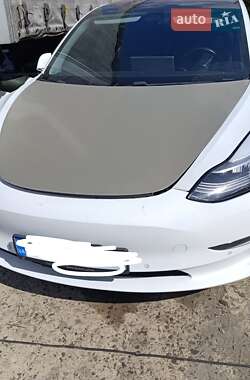 Седан Tesla Model 3 2018 в Луцке