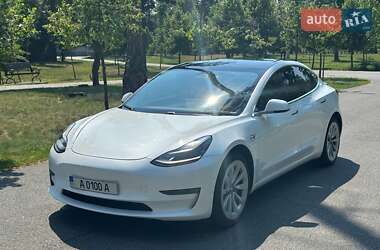 Седан Tesla Model 3 2019 в 