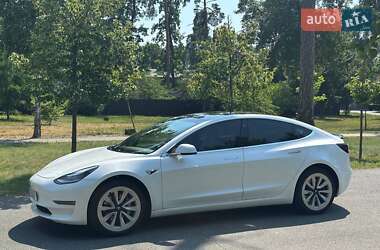 Tesla Model 3 2019