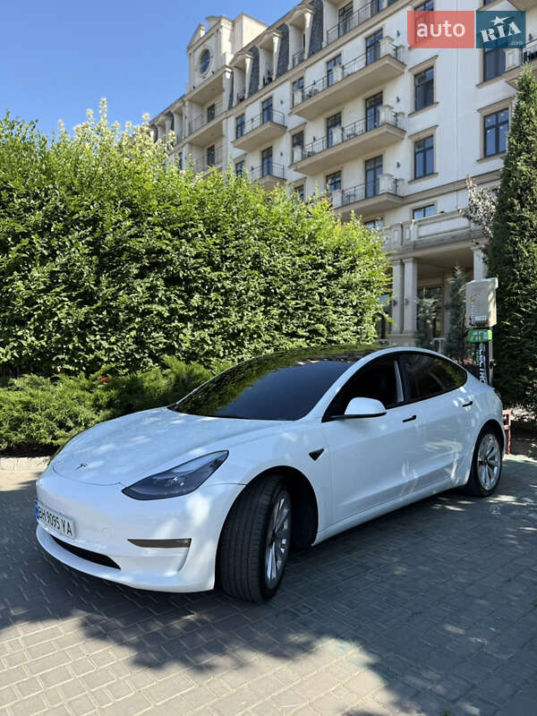 Седан Tesla Model 3 2022 в Одесі