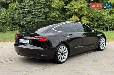 Седан Tesla Model 3 2019 в 