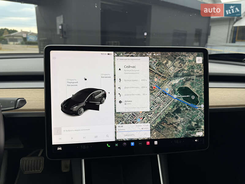 Седан Tesla Model 3 2019 в Долине