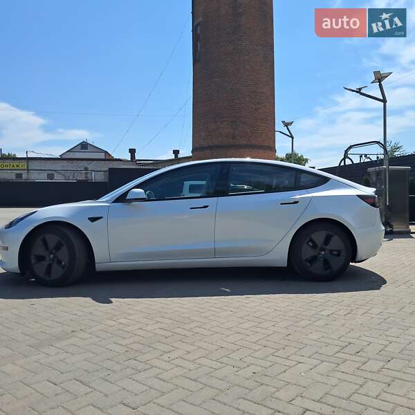 Седан Tesla Model 3 2020 в Ивано-Франковске