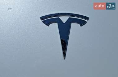 Седан Tesla Model 3 2020 в Івано-Франківську