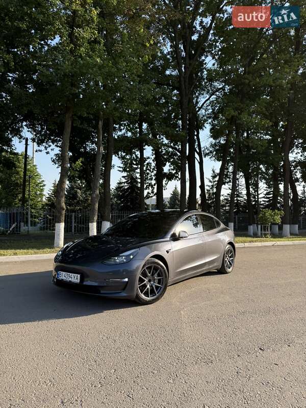 Tesla Model 3 2023