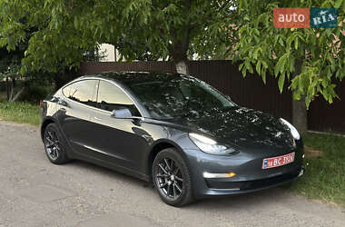 Седан Tesla Model 3 2018 в Рівному