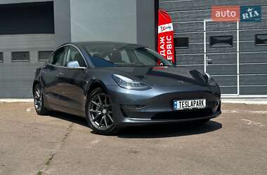 Tesla Model 3 2020 Tesla Model 3 2020