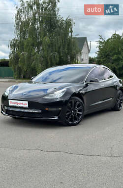 Седан Tesla Model 3 2018 в Білогородці